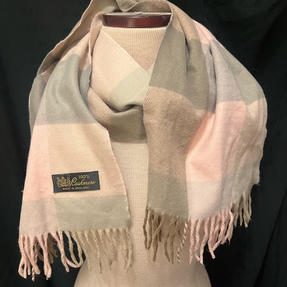 Pink and gray cashmere scarf - Picture 1 of 4